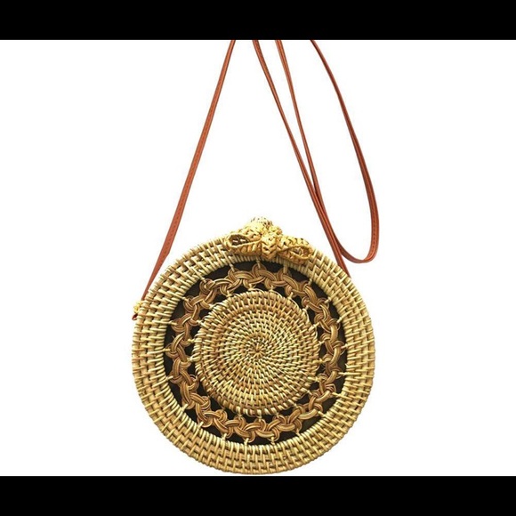 Round Straw Rattan Tote Boho Bag - Picture 4 of 6